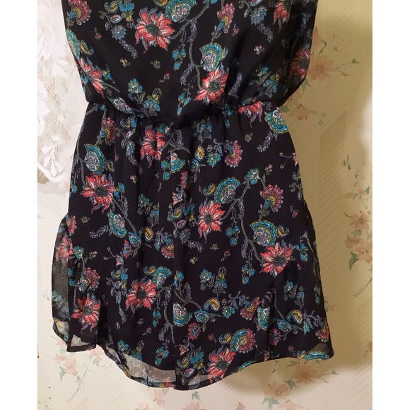 Xhilaration Black Floral Romper - Picture 3 of 4